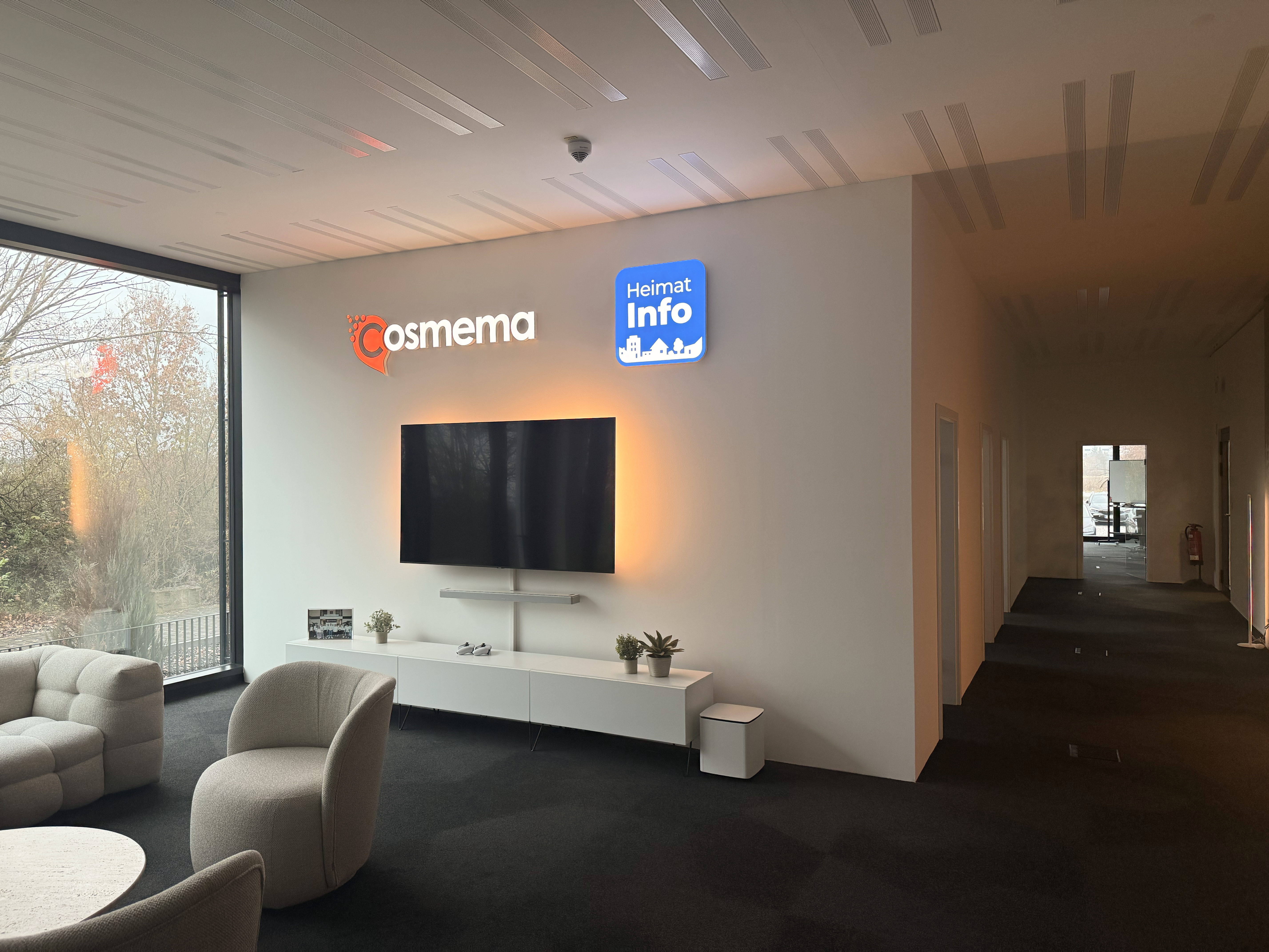 Cosmema - Projektplanung, Umsetzung und Elektromontage (Büroumbau)